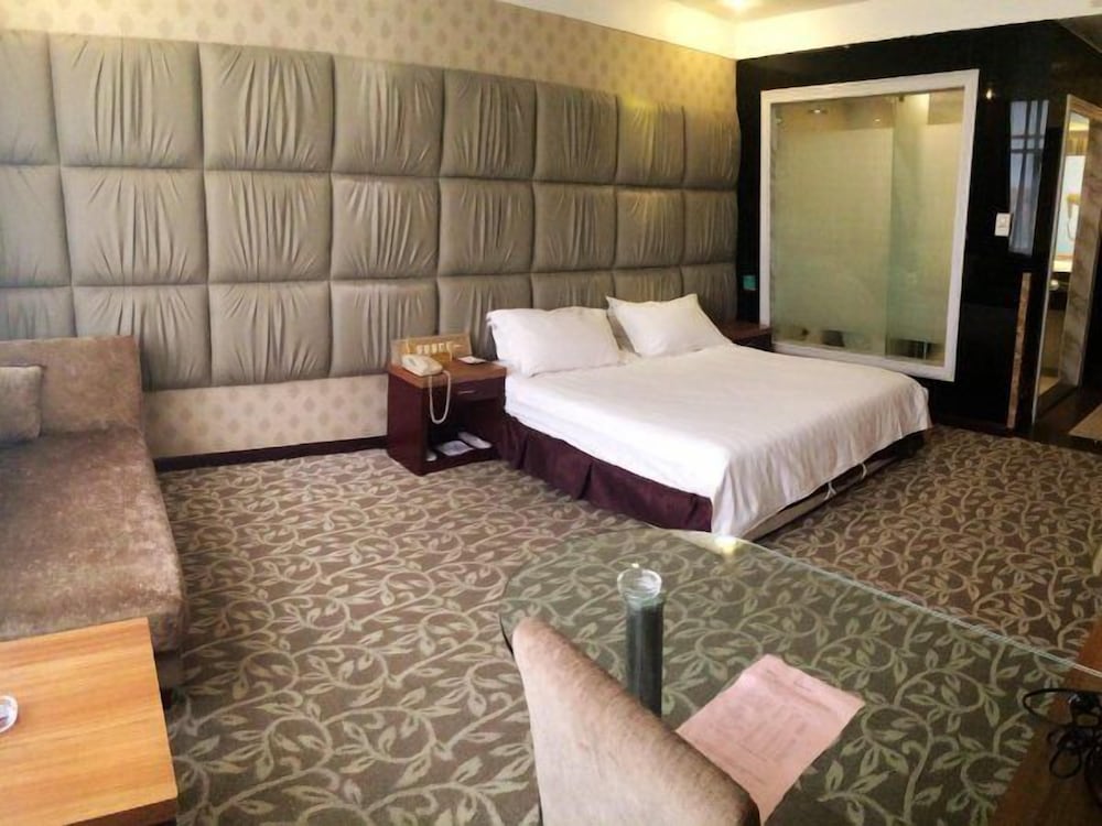 Jinjiang Inn Fashion Jinan Wuyingshan North Road 16/21