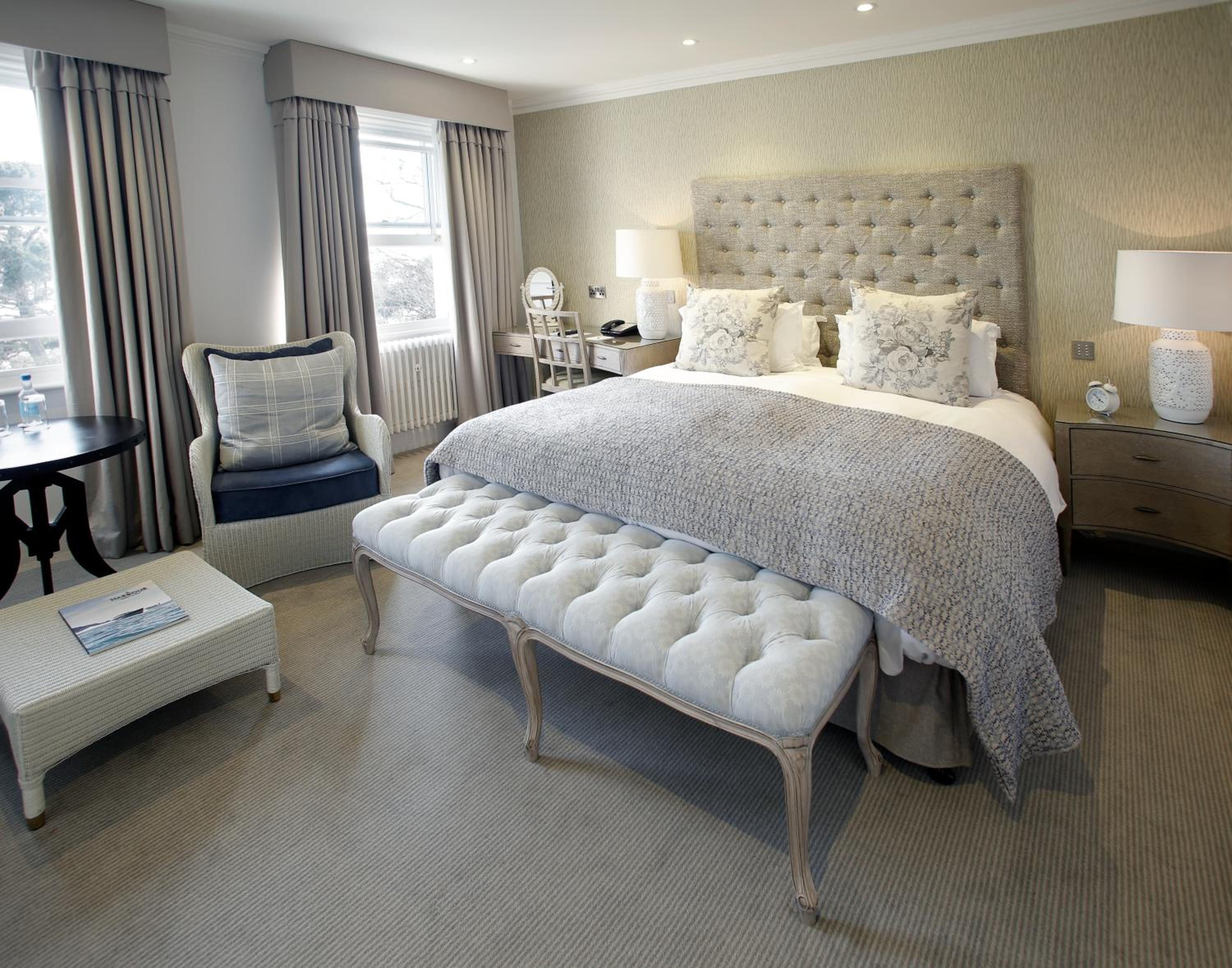 Deluxe, Double Bed, Harbour View 4/9