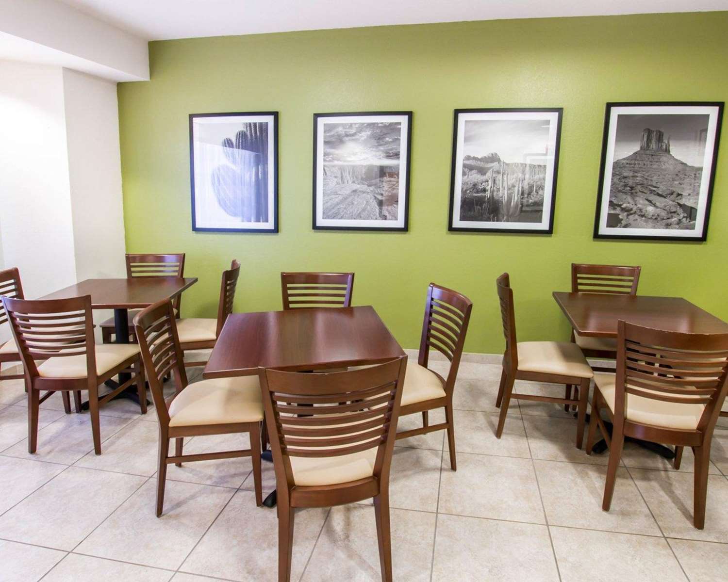 Sleep Inn North Scottsdale Near Mayo Clinic 22/30