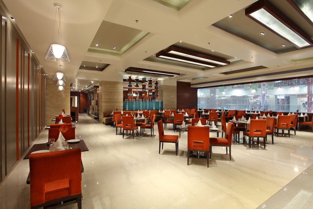 Mahagun Sarovar Portico Suites 30/38