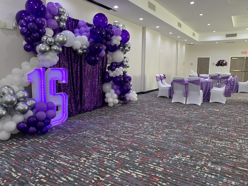 Hampton Inn and Suites Houston East Beltway 8 43/58