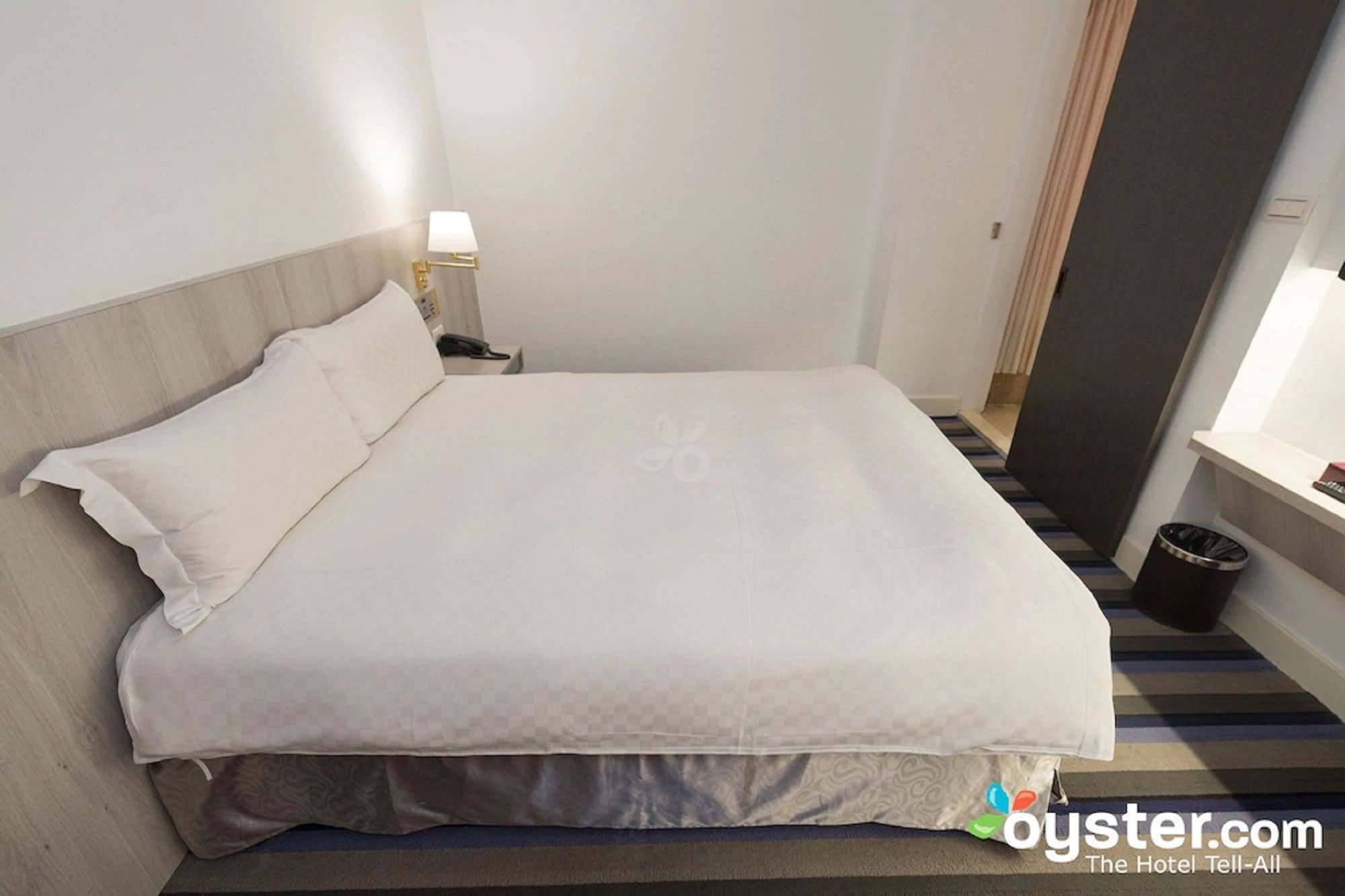 STANDARD, DOUBLE BED, NO WINDOW