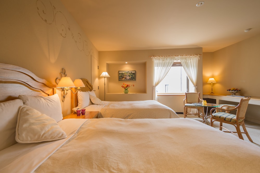 Poppy Springs Resort & Spa 19/63
