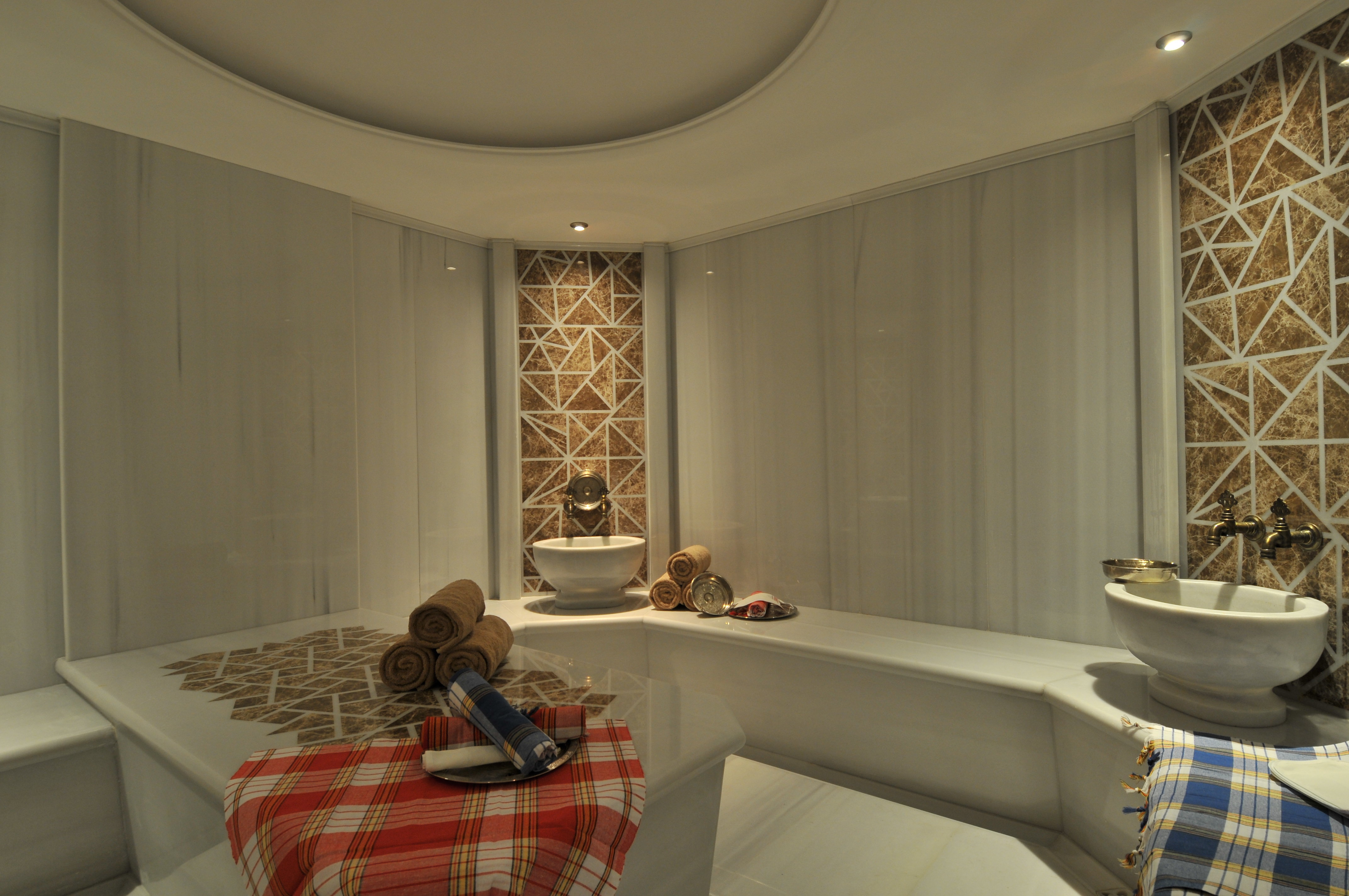 HOLIDAY INN ISTANBUL - KADIKOY 45/78