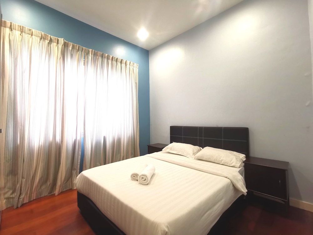 Sunset & Seaview Vacation Condo City Centre @ IMAGO Shopping Mall 19/52