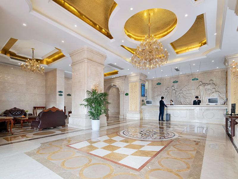 Vienna Hotel (Shenzhen Pingshan High-Speed Railway Station) photo3