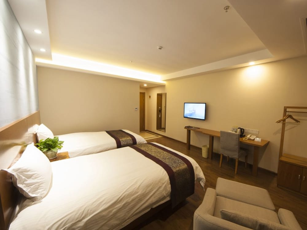 Room, Twin Beds