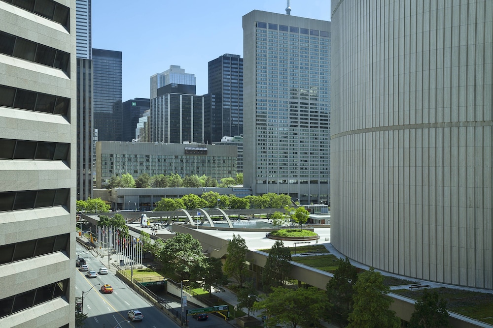 MARRIOTT EATON CENTRE TORONTO