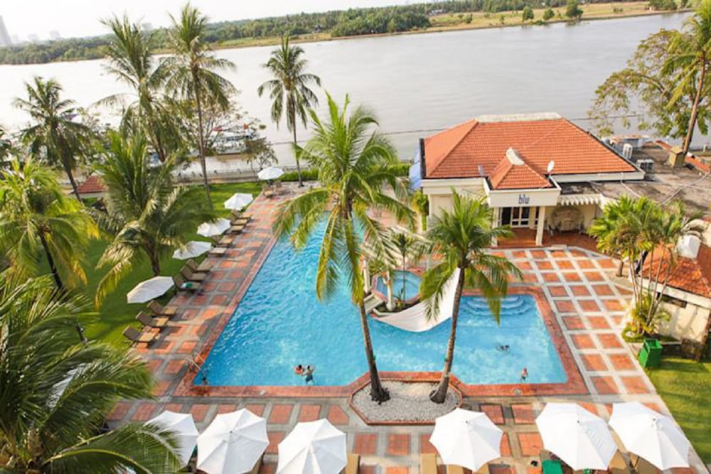 Riverside Serviced Apartments 8/72