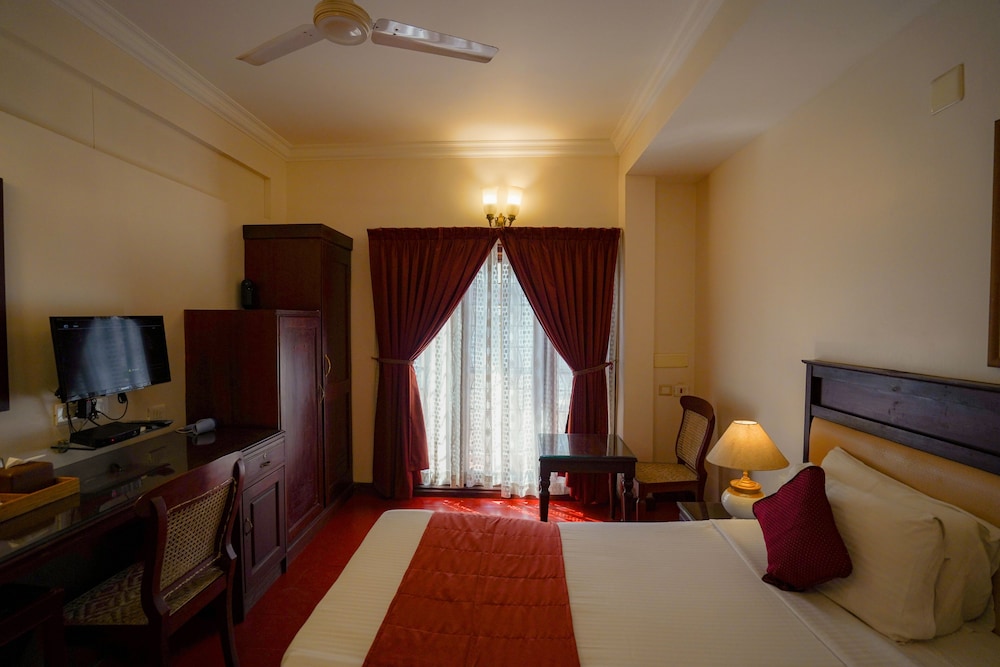 Hotel Arches 18/30