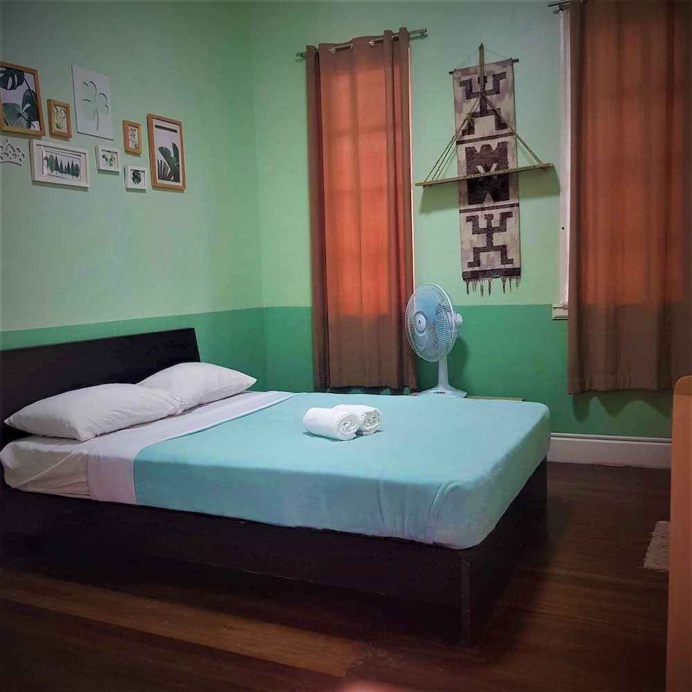 The Old Orangewood Bed And Breakfast 25/70