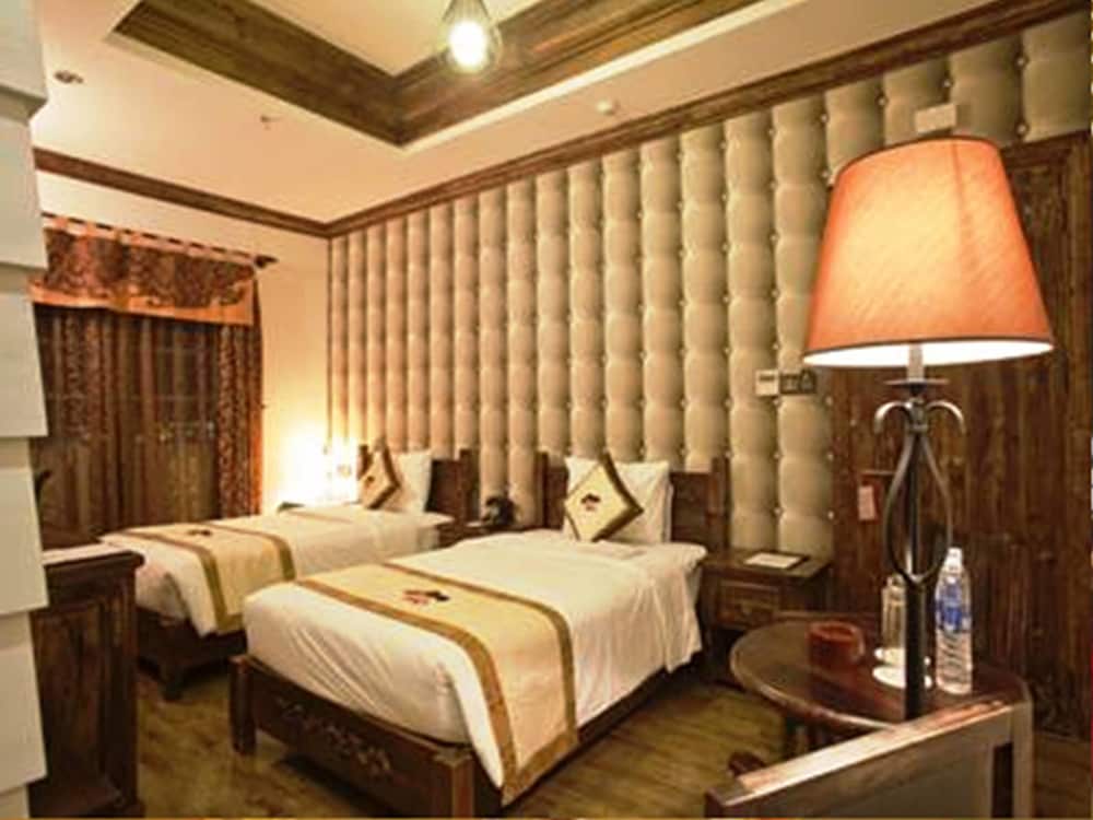 Seventeen Saloon Hotel photo4
