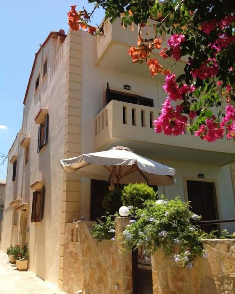 Asterias Studios Apartments 写真2