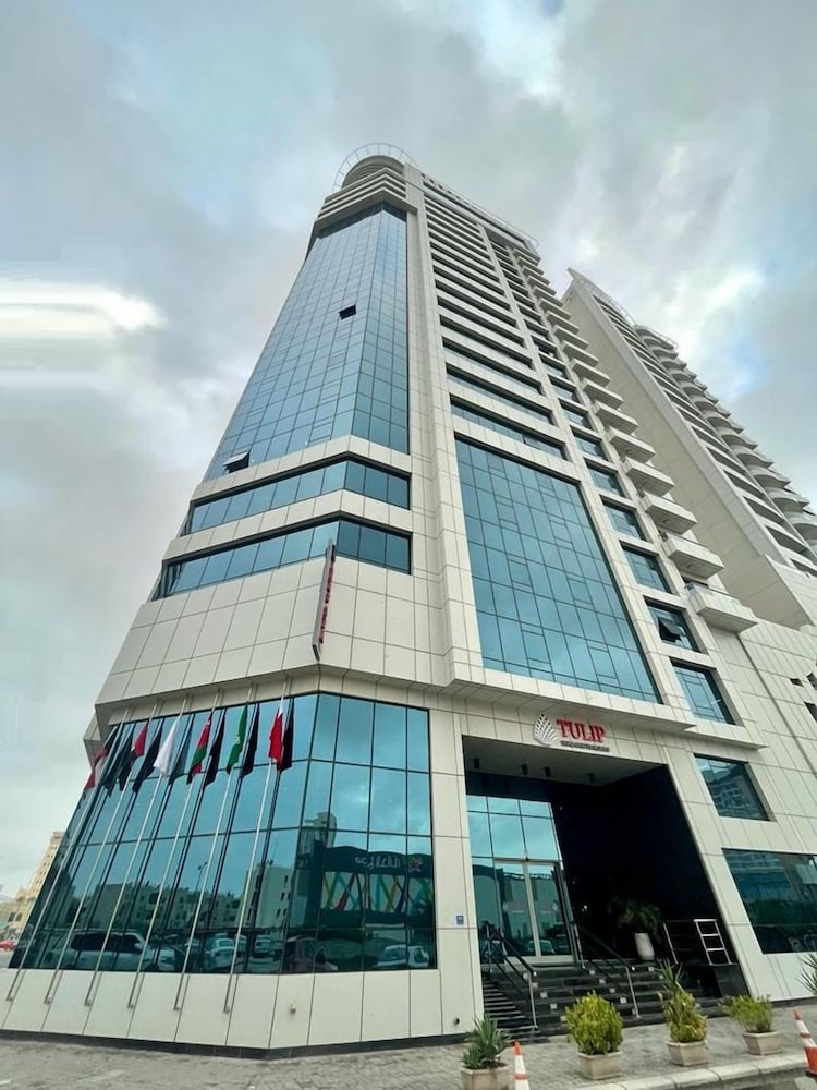 Tulip Hotel and Suites 4/65
