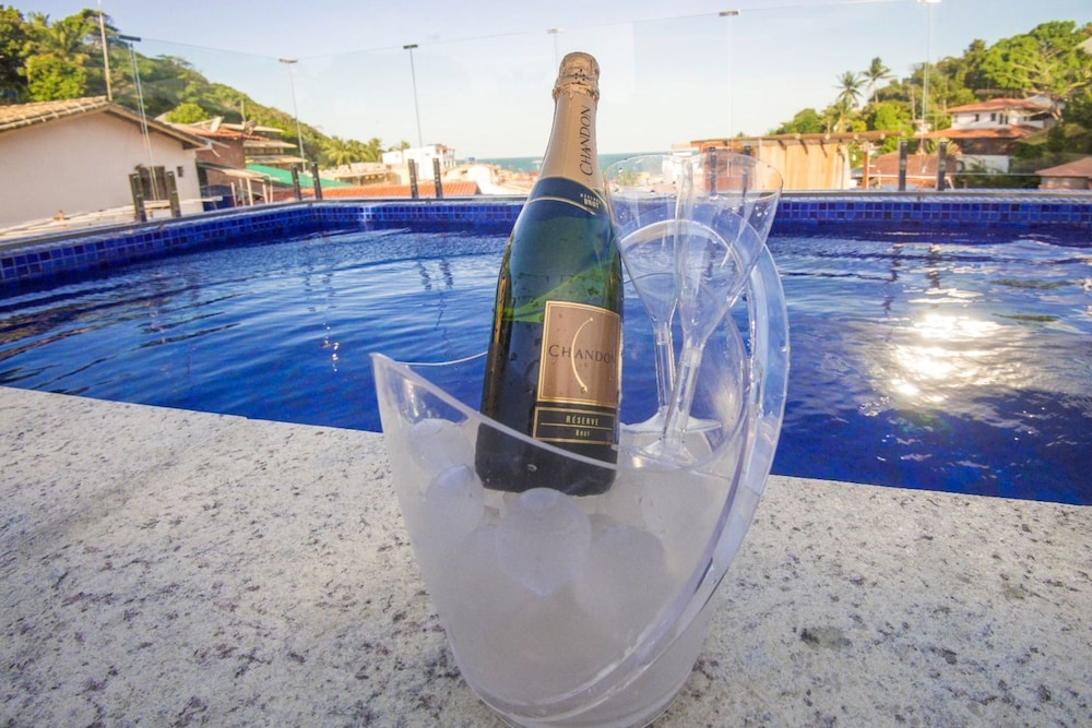Cristal Pousada 10/28