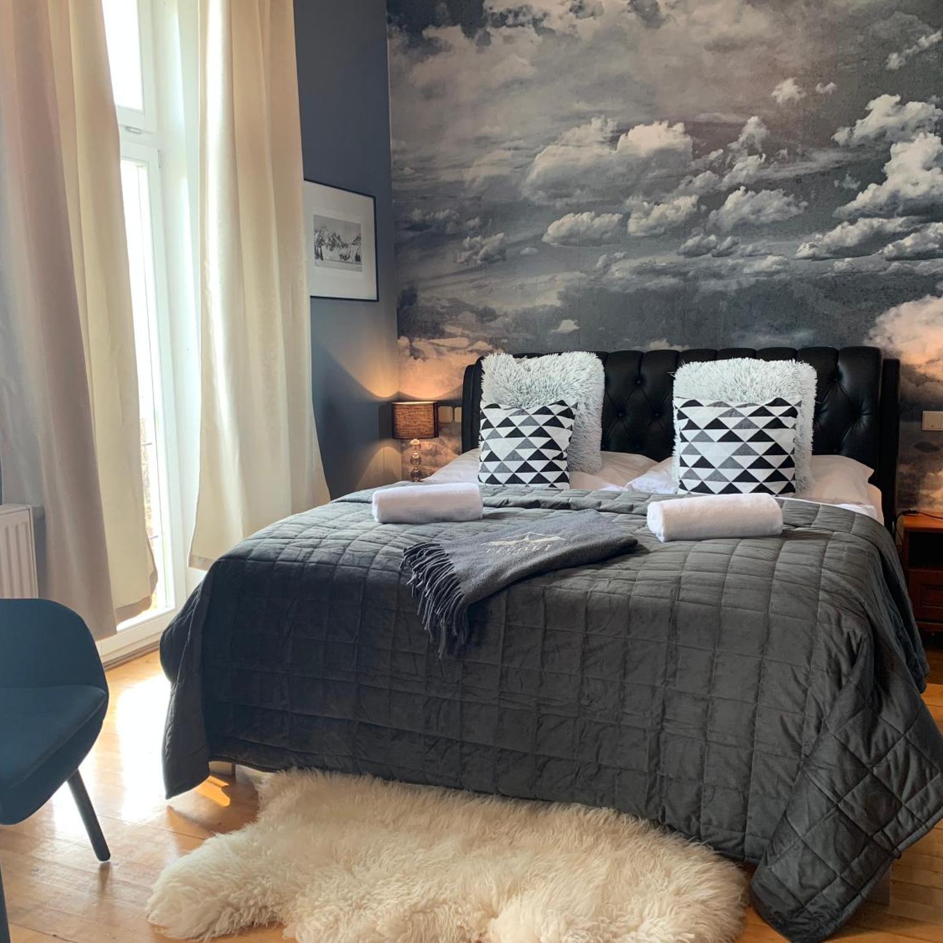 Palace Tivoli 11/50