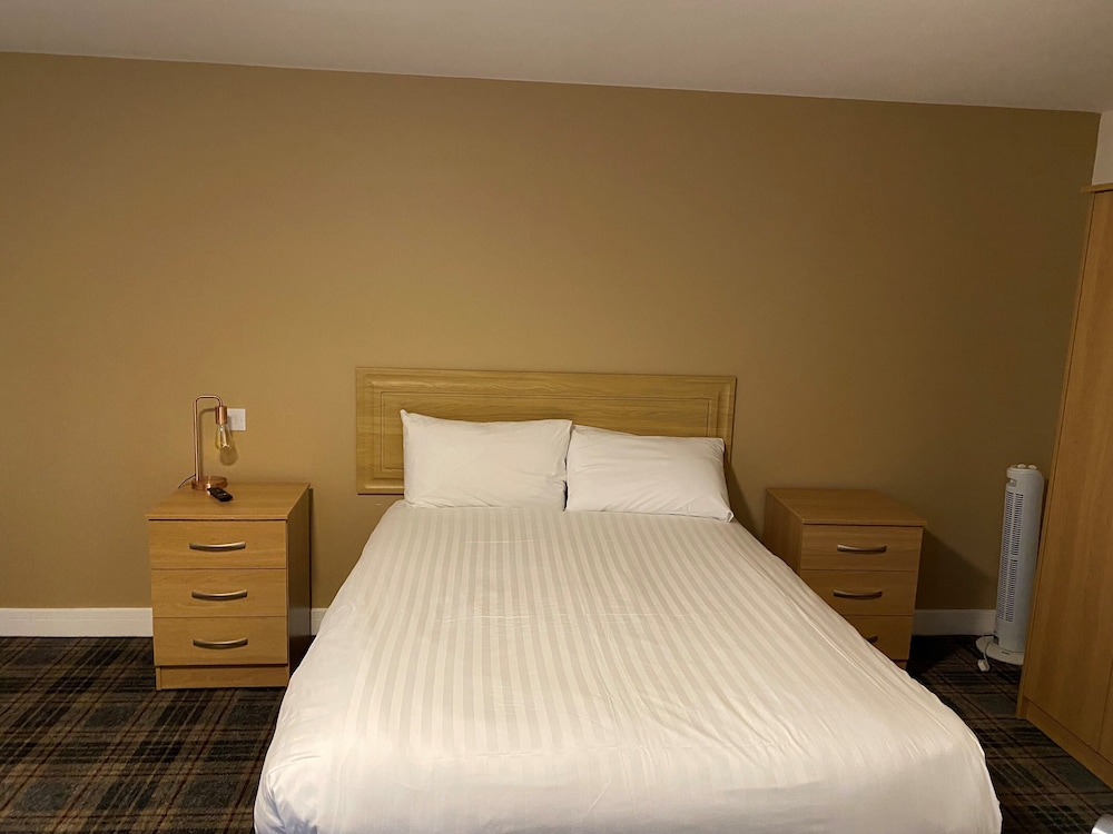 Room, Double Bed, No Window, Small, Annex