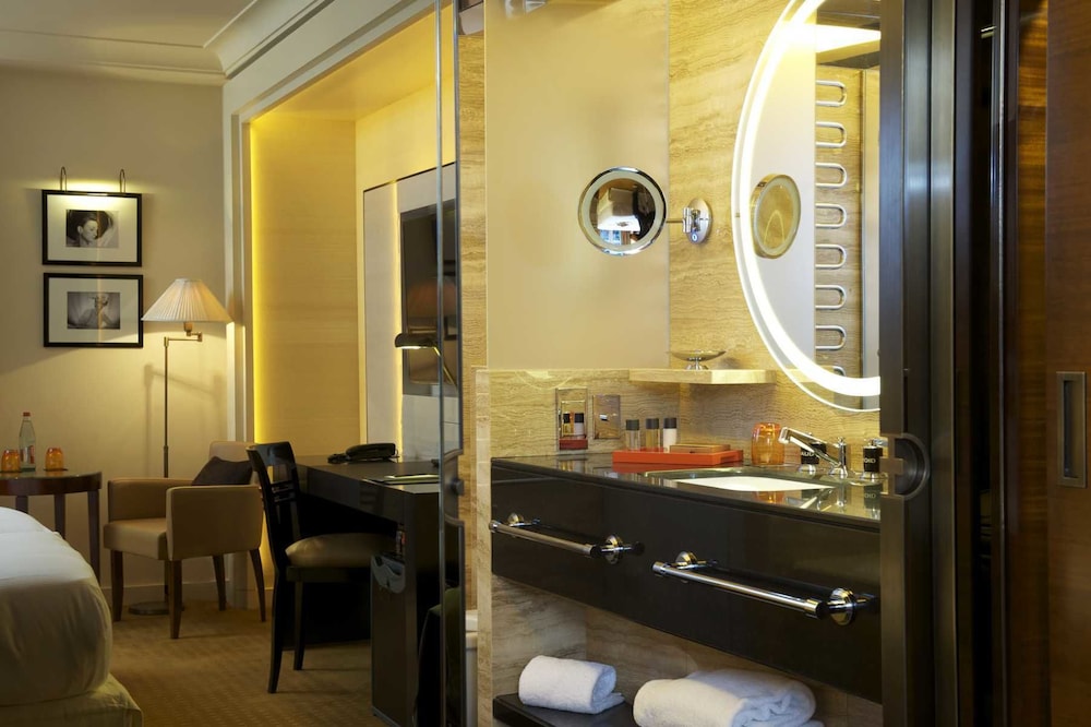 Hotel Montaigne 55/69