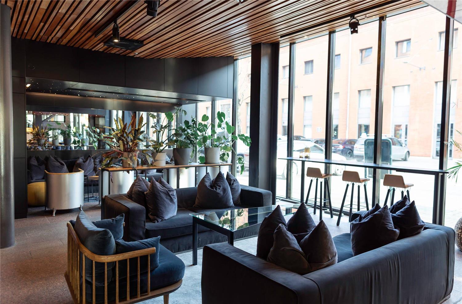 Quality Hotel 11 33/54