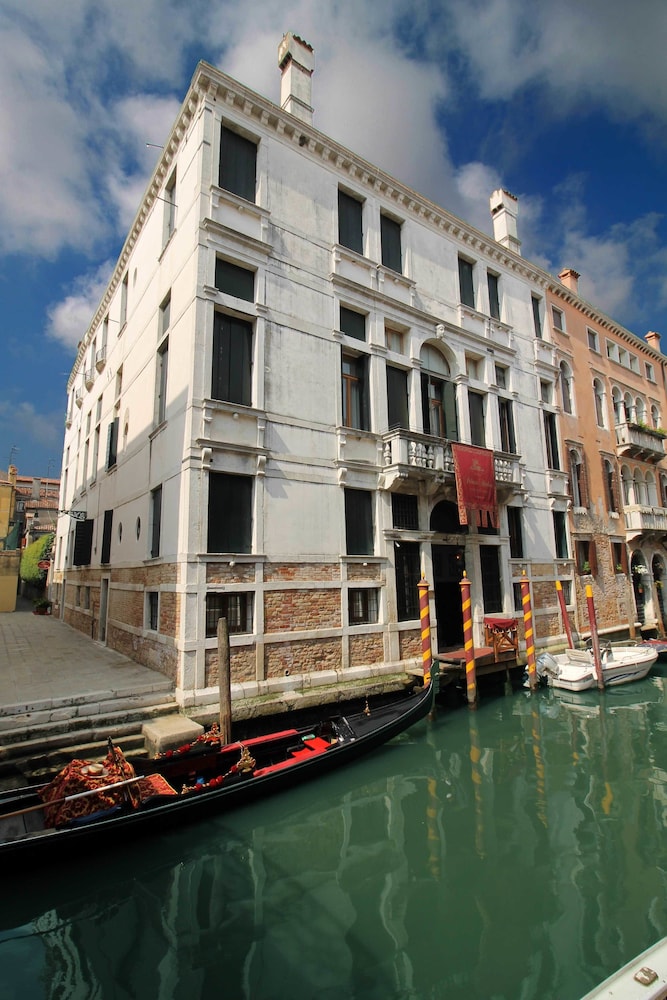 Hotel Palazzo Abadessa photo1