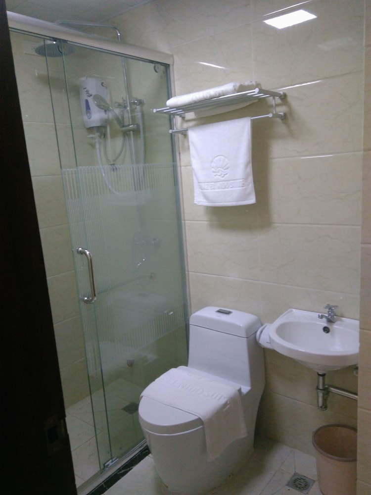 One El Nido Suite 38/96