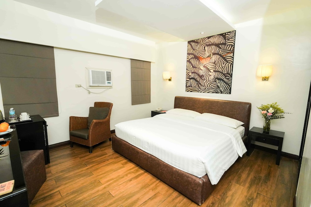Court Meridian Hotel And Suites 4/36