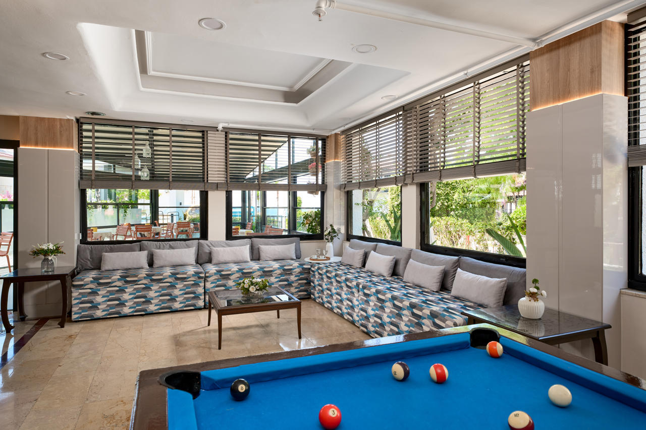 Club Titan Hotel 14/43