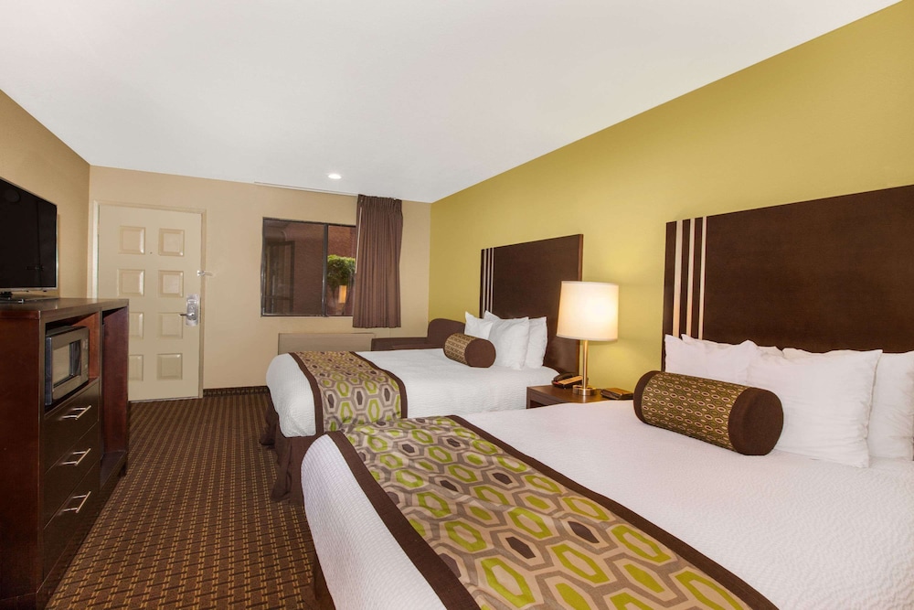Days Inn by Wyndham San Jose Airport 7/17