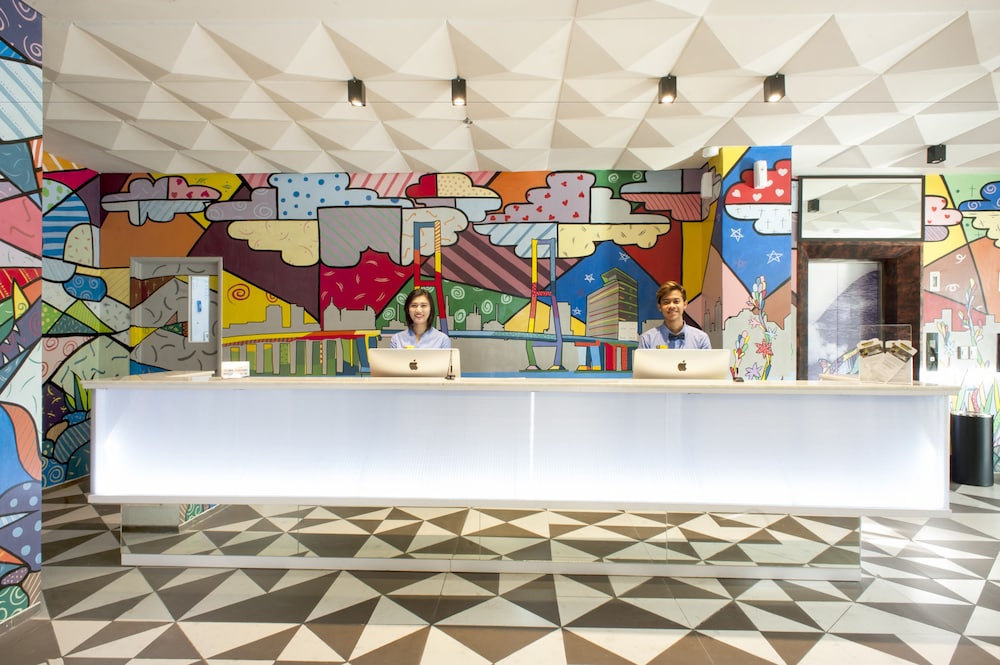 Maxonehotels At Dharmahusada Surabaya 4/32