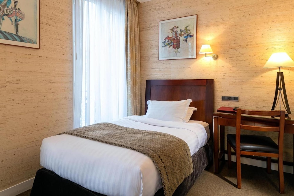 Hotel Delavigne 23/64