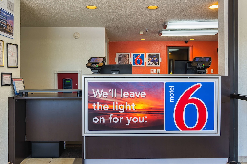 Motel6 Tucker, GA - Atlanta Northeast 8/52