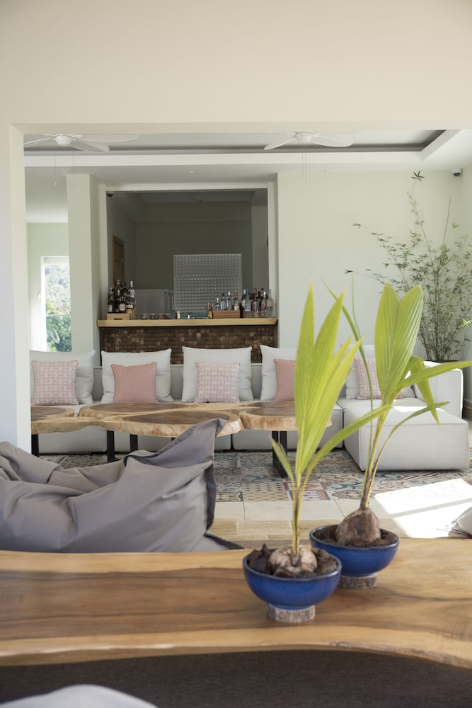 Saman Boutique Hotel 38/50