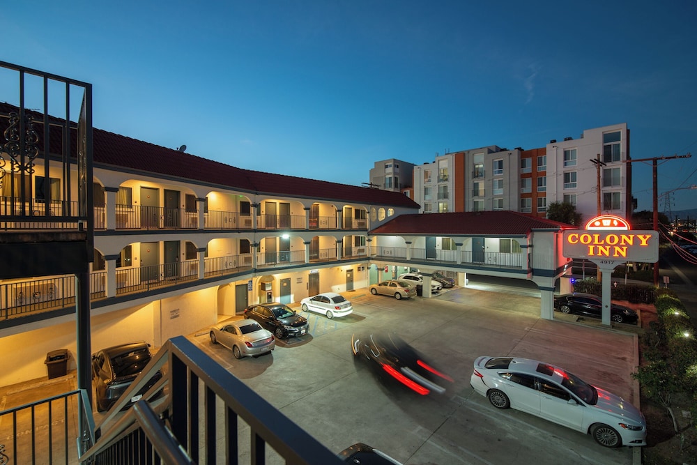 Colony Inn North Hollywood 50/62