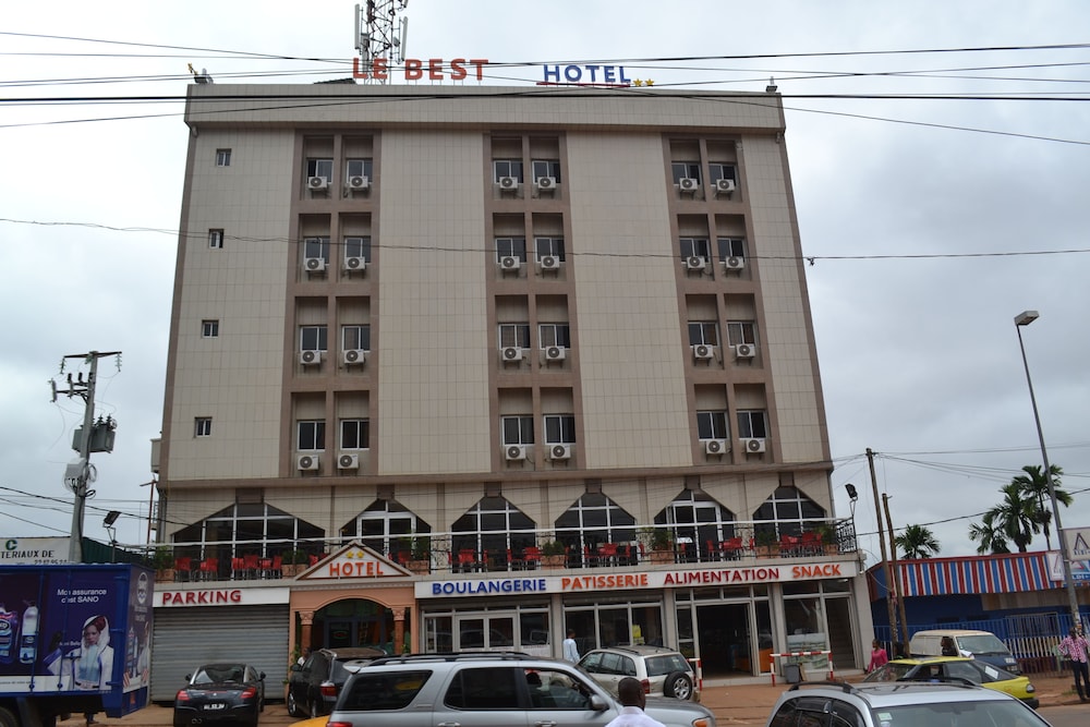 Le Best Hotel 1/33
