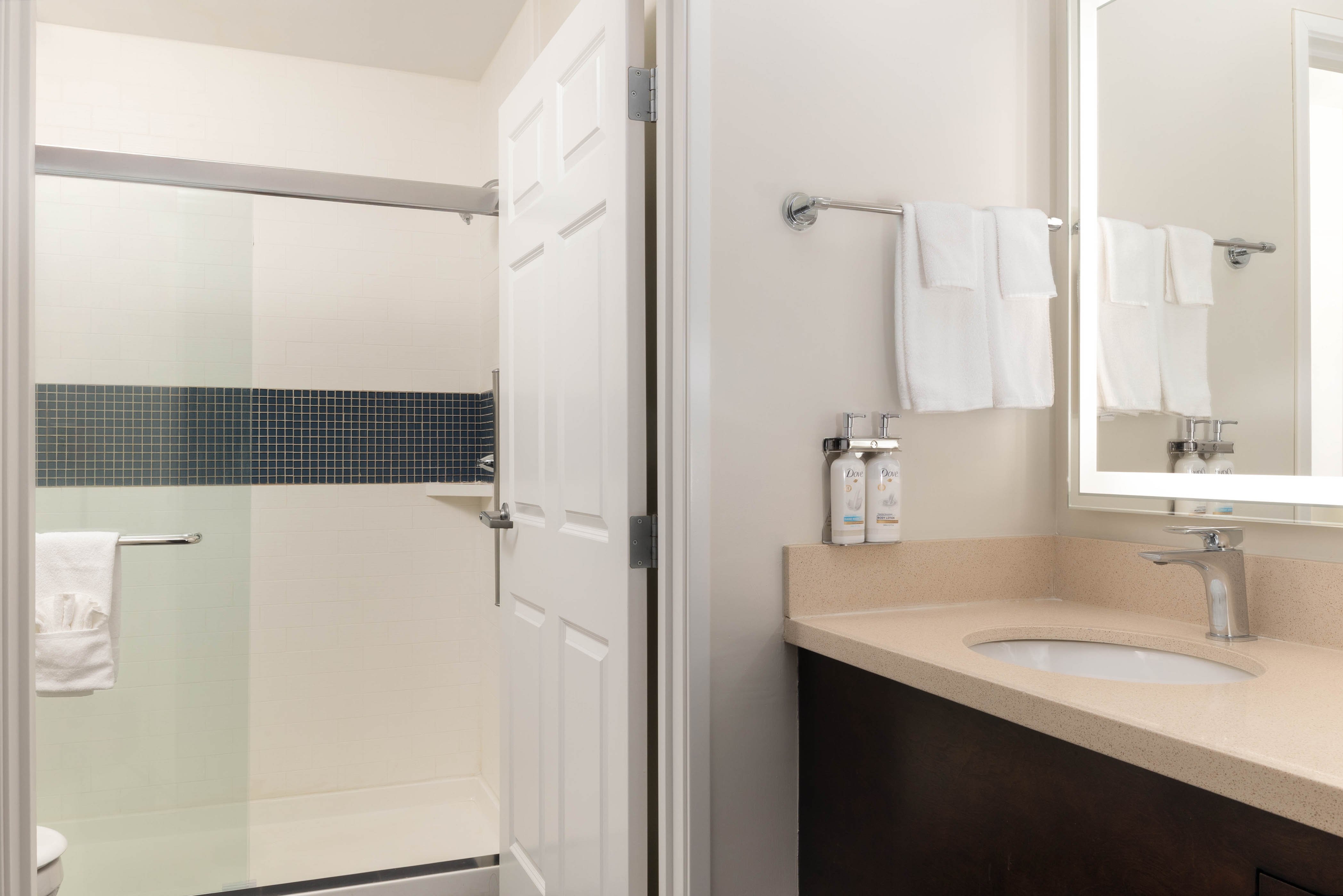 Staybridge Suites Phoenix - Chandler 72/74