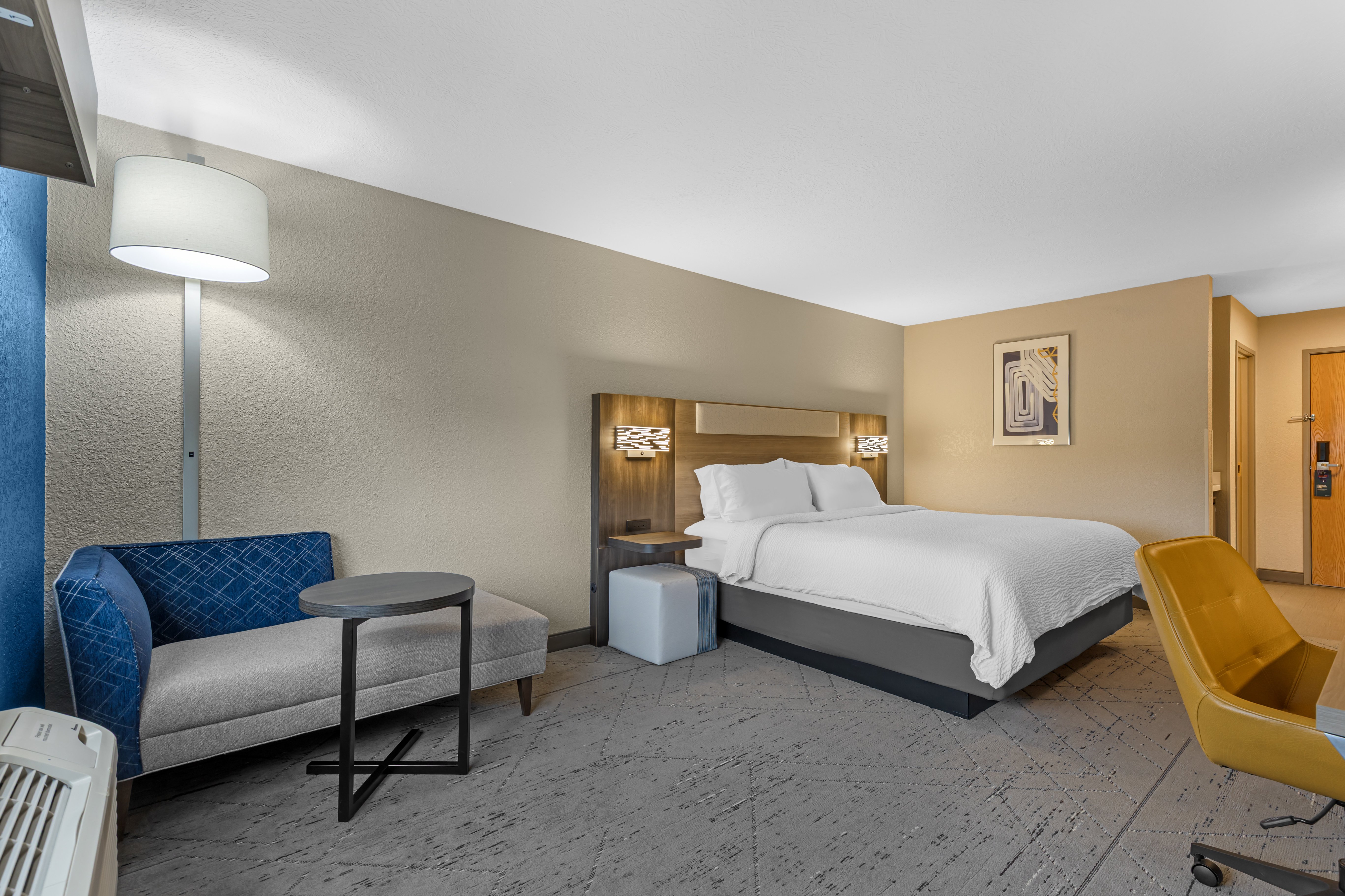 Holiday Inn Express Hotel Suites Charlotte 18/44