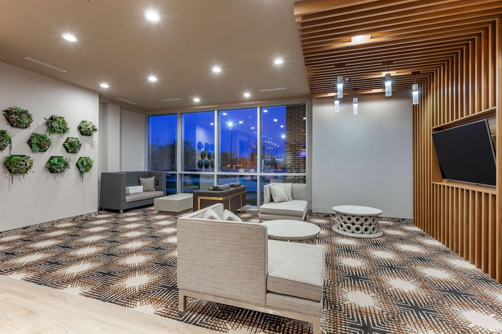 Cambria Hotel Richardson Dallas 34/50