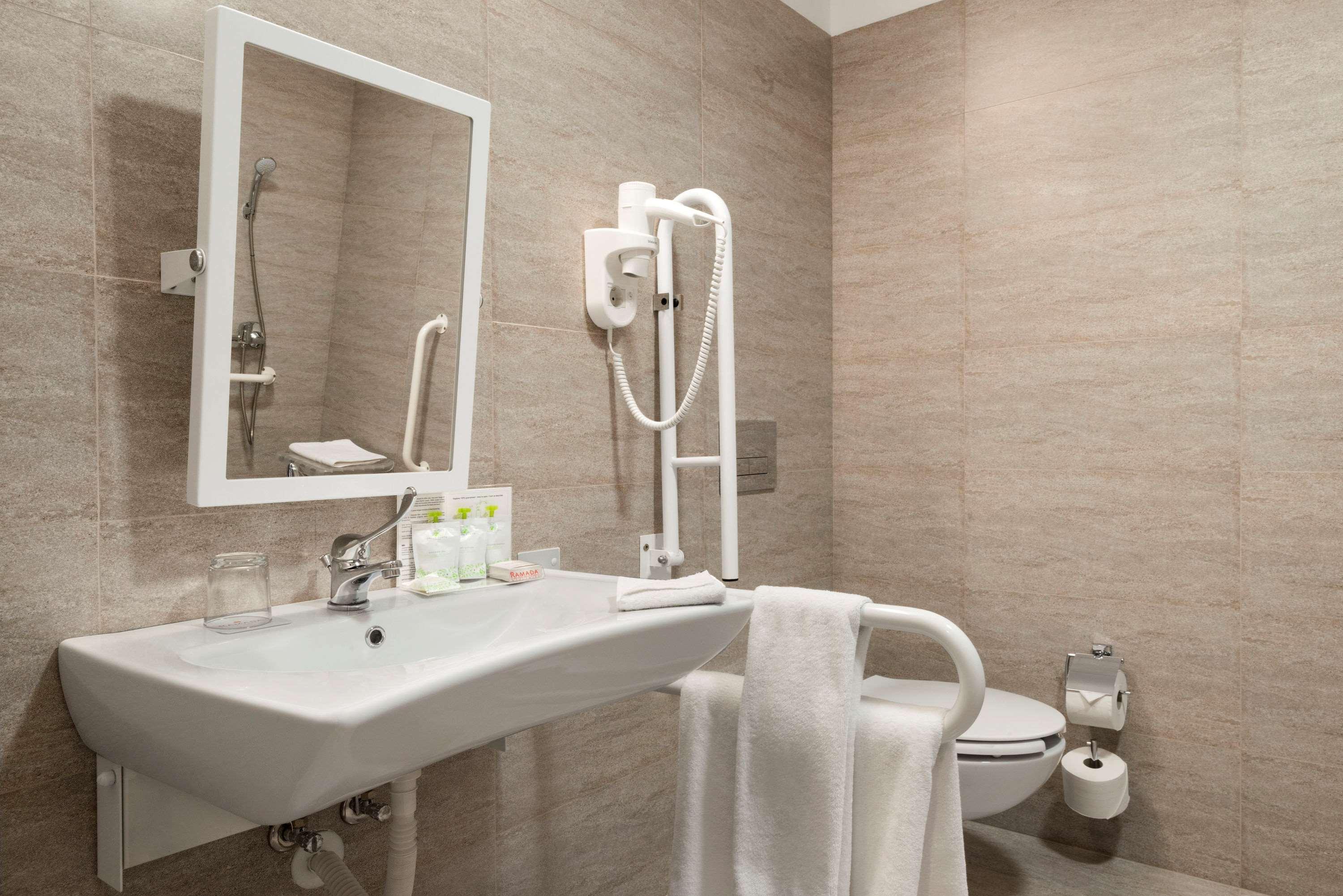 غرفة بسرير كوين، Ramada Plaza by Wyndham Craiova 4/5