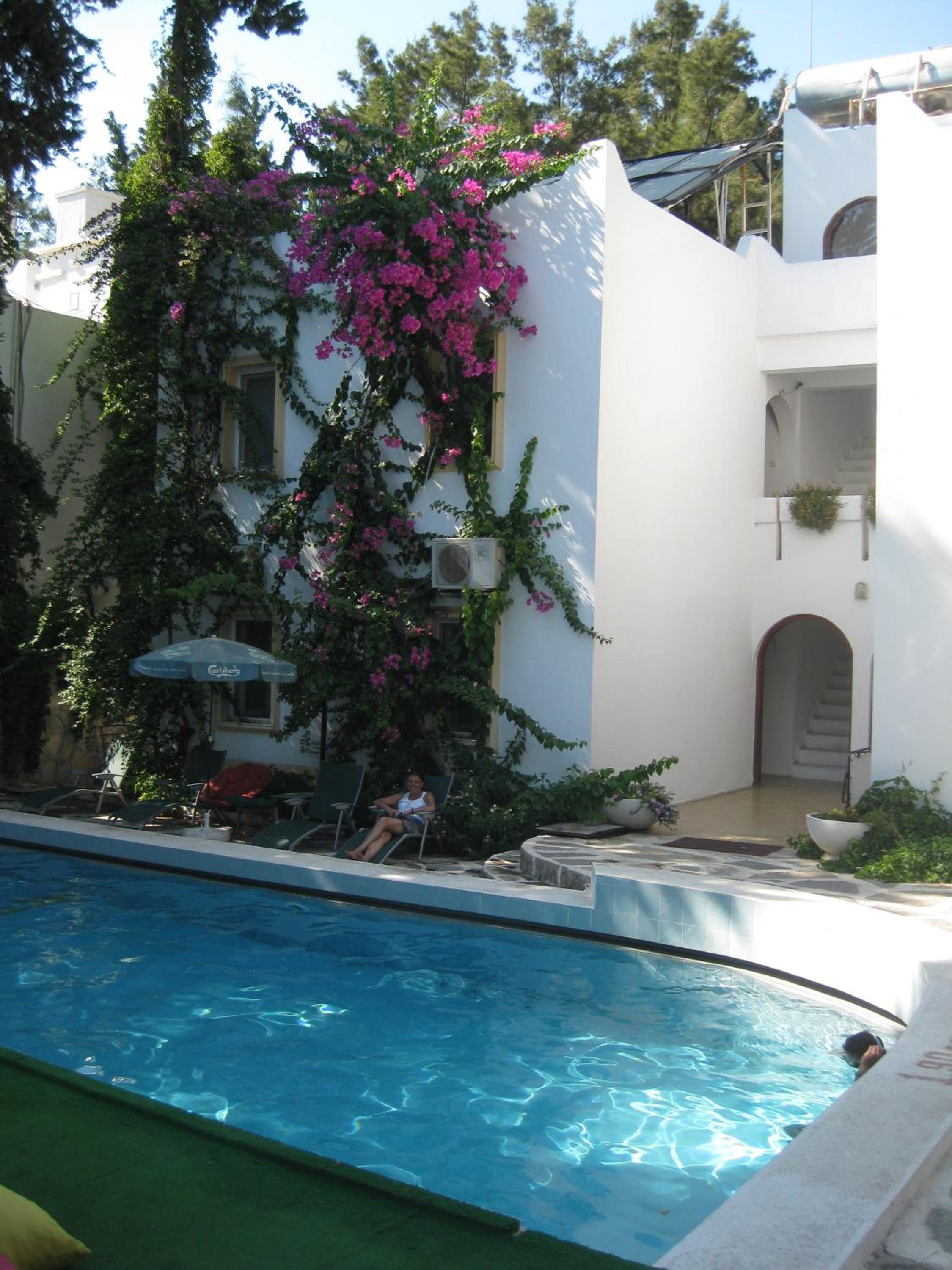 Bircan Hotel 45/56