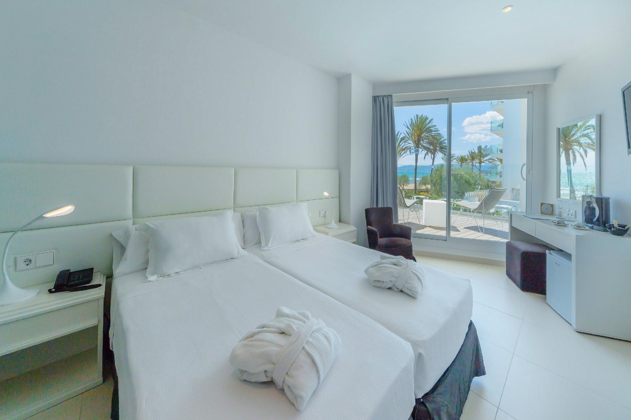 Swim Up, Double Bed, Partial Sea View, Balcony