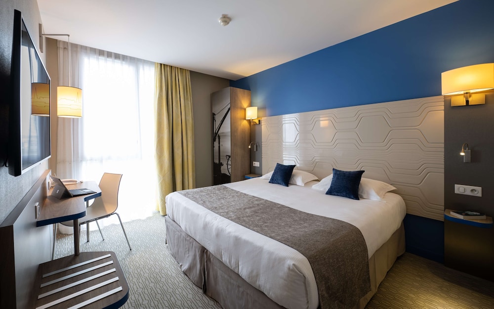 KYRIAD PRESTIGE SAINT MALO 17/64