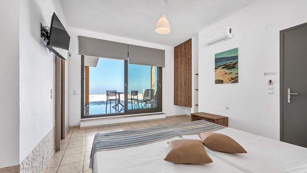 Almare Beach Hotel 15/50