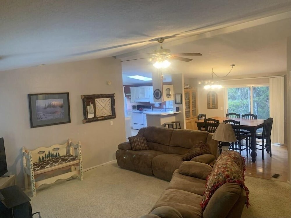3 Rivers Resort and Guide Service 29/50