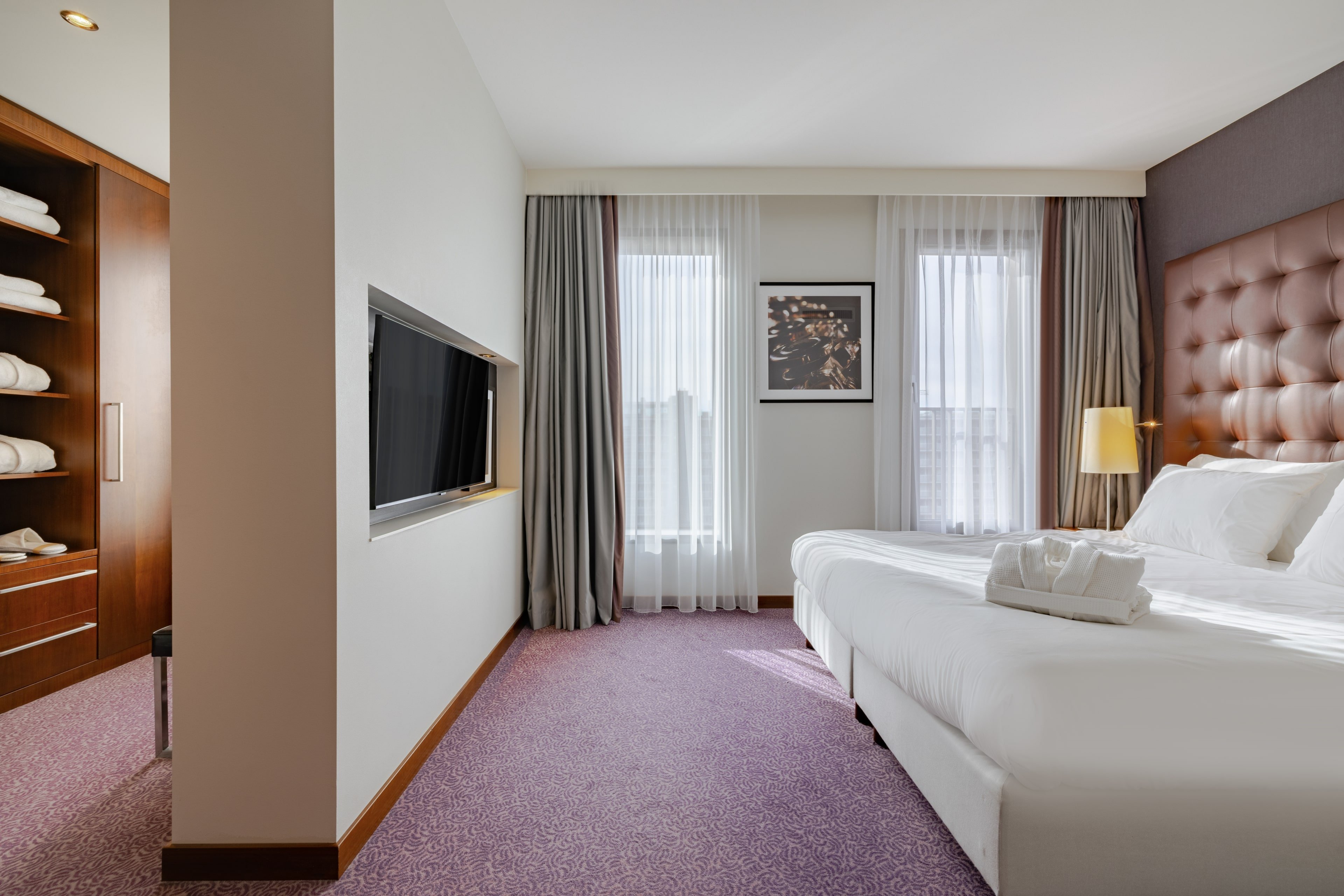 جناح بغرفة نوم واحدة مع دخول الصالة، Crowne Plaza Amsterdam South Hotel 2/4