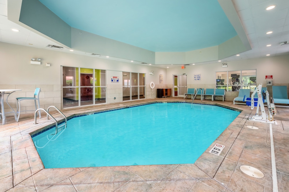Holiday Inn Express Hotel And Suites Statesville 3/59