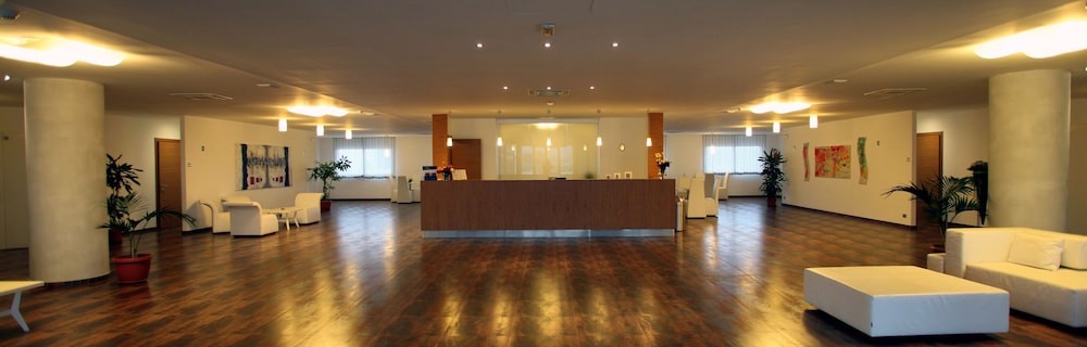 Sciali Hotel 6/50