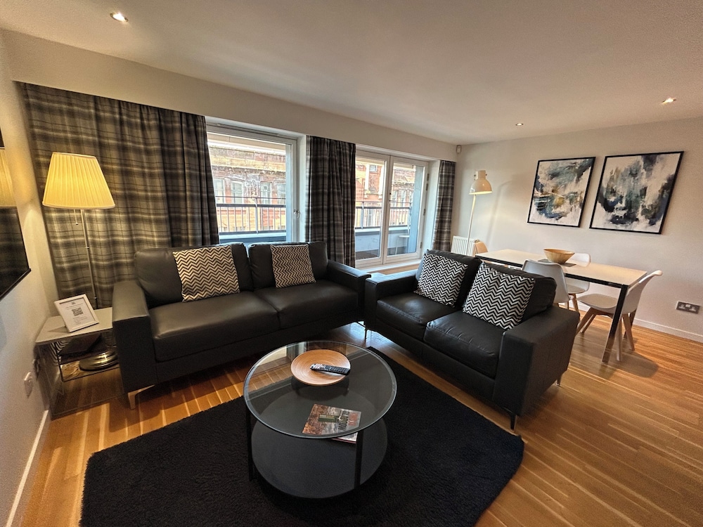 Tolbooth Apartments 28/49