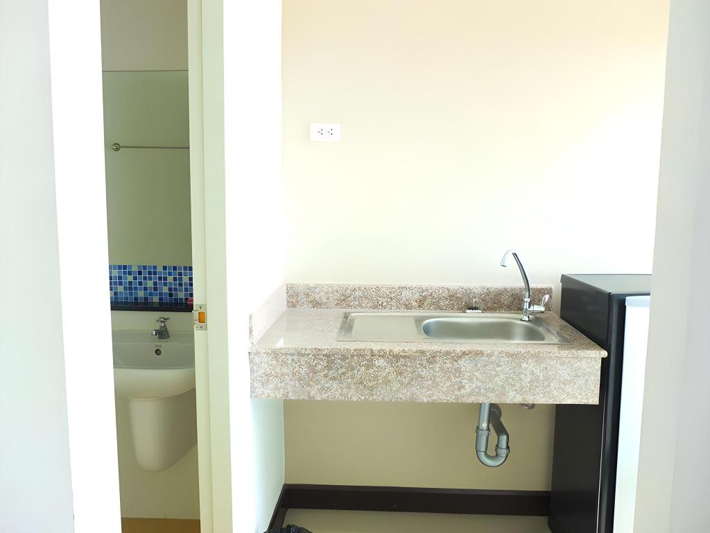 Say Hi Residences 37/40
