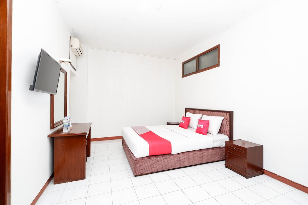 Super OYO Capital O 1644 Hotel Griya Kencana 12/59