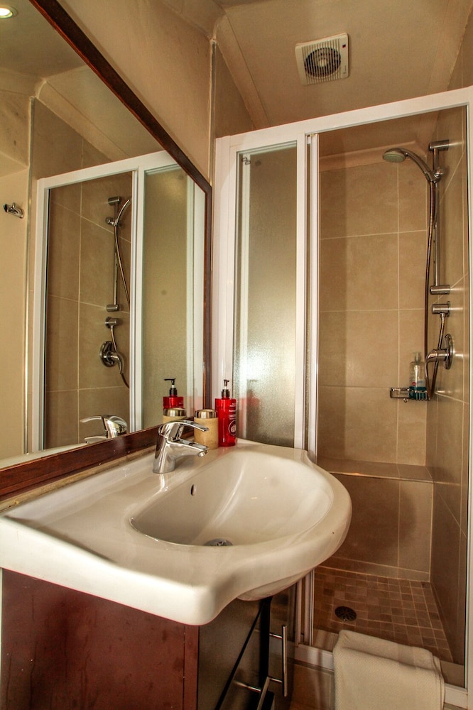 Beechwood B&B 48/50